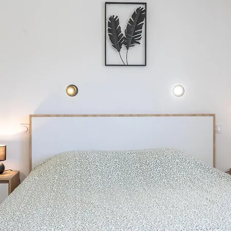 Honorus - - Puy Dufou - Grande Capacite 別荘 *