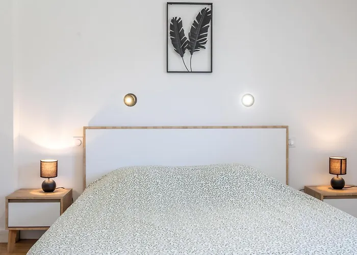 Honorus - - Puy Dufou - Grande Capacite 펜션 *